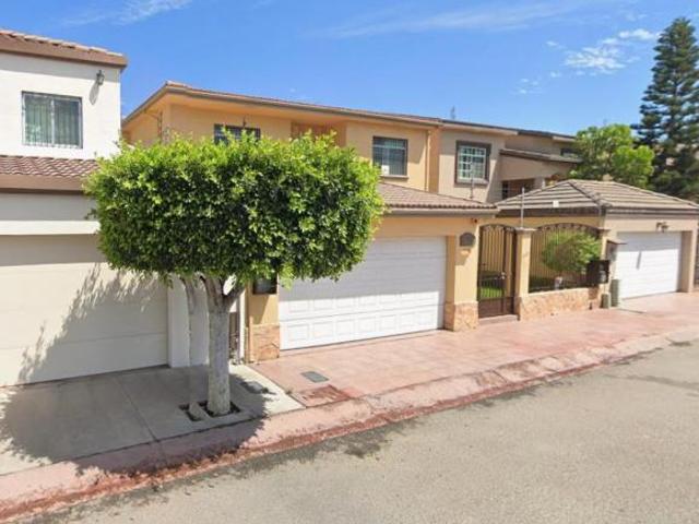VENTA DE CASA EN HACIENDA AGUA CALIENTE, TIJUANA