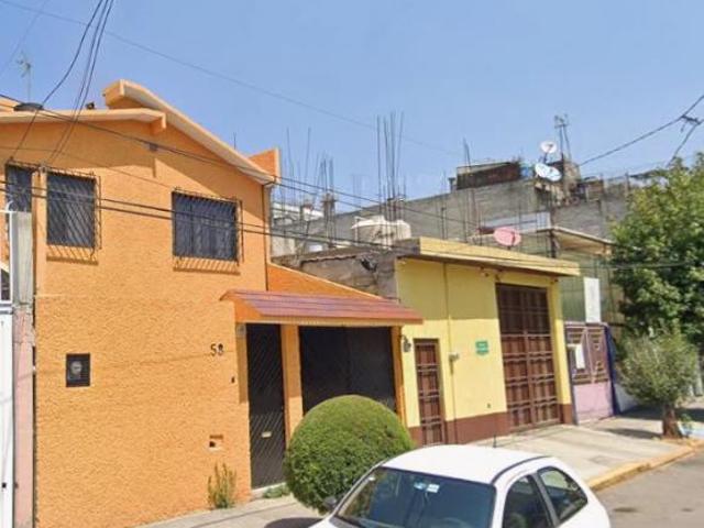 VENTA DE CASA EN HAB LOS REYES IXTACALA TLALNEPANTLA