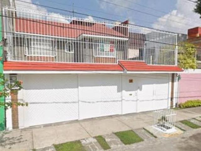 VENTA DE CASA EN HABITACIONAL VALLE CEYLAN ESTADO DE MEXICO