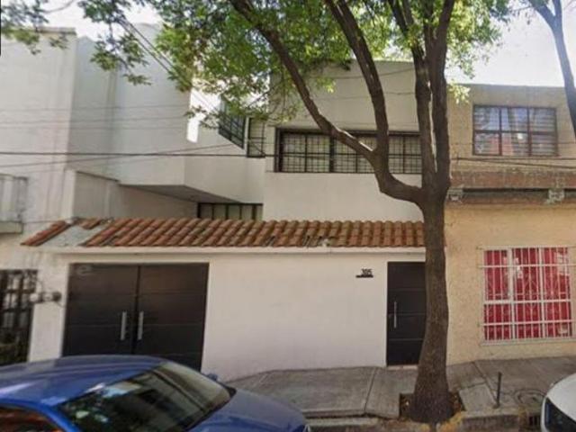 LIQUIDACION! CASA EN IZTAPALAPA EN HEROES DE CHURUBUSCO