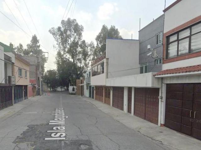 VENTA DE CASA EN ISLA MAGDALENA, PRADO VALLEJO, TLALNEPANTLA,EDO MEX