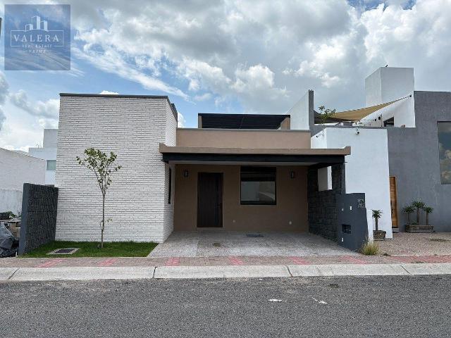 Venta de Casa en Juriquilla la Condesa, Quer?taro