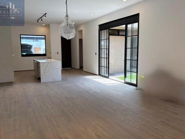Venta de Casa en Juriquilla la Condesa, Querétaro