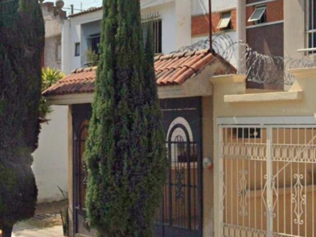 VENTA DE CASA EN JALISCO JARDINES DEL NILO JOSE MARROQUI