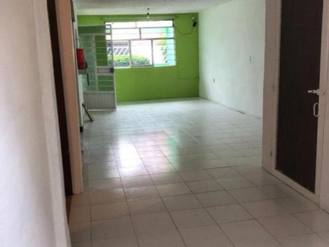 VENTA DE CASA EN JARDINES DE MORELOS, ECATEPEC DE MORELOS