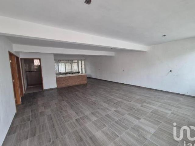 Venta de casa en Jardines de Azucenas Queretaro