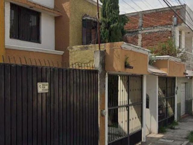 VENTA DE CASA EN JARDINES DE GUADALUPE, MORELIA MICHOACAN