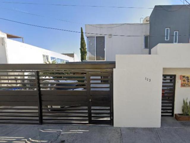 VENTA DE CASA EN JARDINES DE LA HACIENDA SANTIAGO QUERETARO QUERETARO