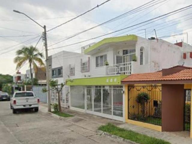 VENTA DE CASA EN JARDINES DEL COUNTRY, GUADALAJARA, JALISCO