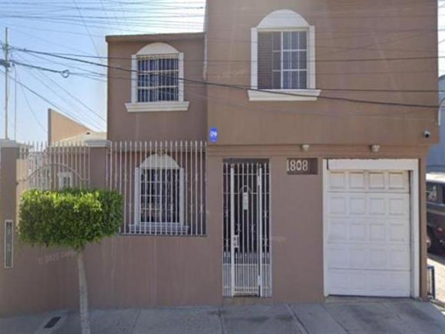 VENTA DE CASA EN JARDINES DEL SOL TIJUANA BAJA CALIFORNIA