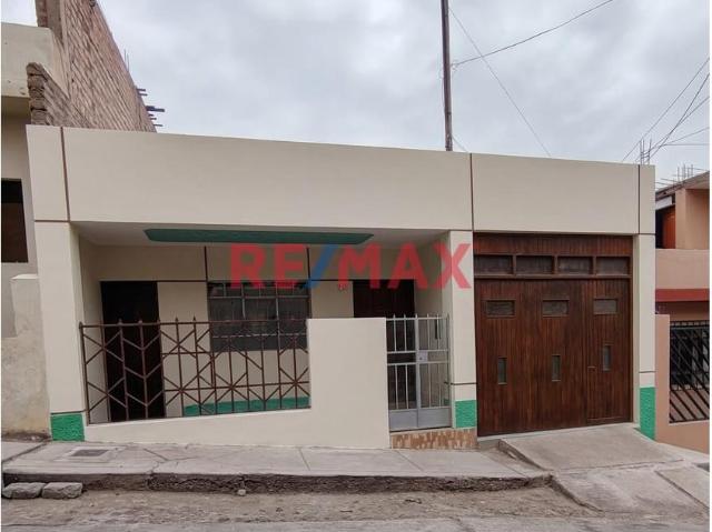 Venta De Casa En La Mejor Zona De Miramar