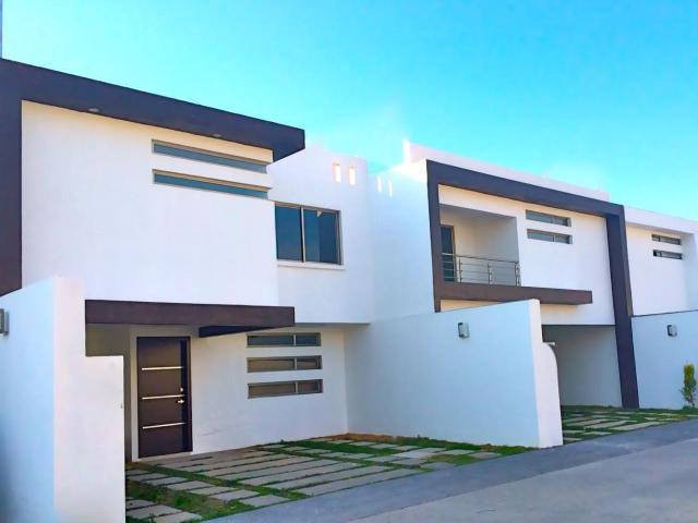 VENTA DE CASA EN LA MORENA