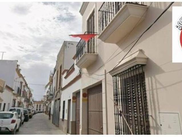 VENTA DE CASA EN LA CAMPANA, SEVILLA