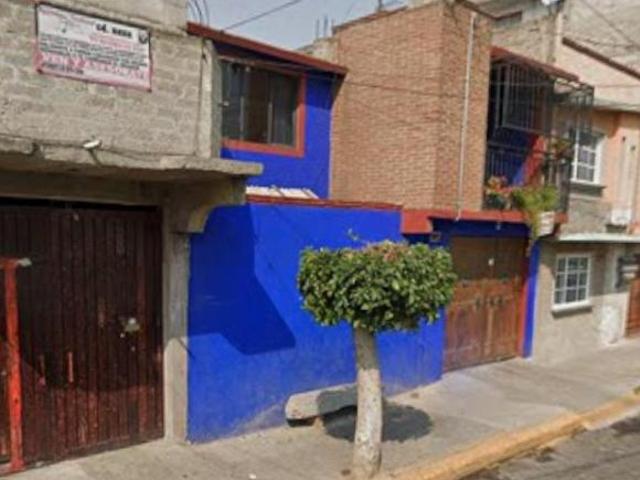 VENTA DE CASA EN LA COL. VILLADA, NEZAHUALCOYOTL, EDO MMEX