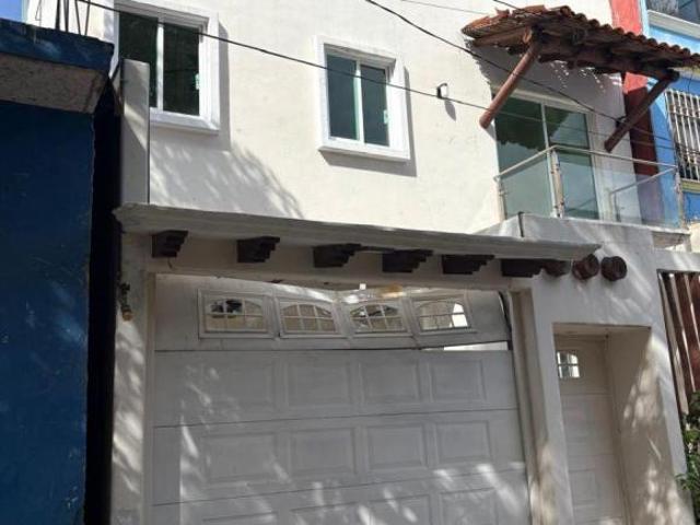 VENTA DE CASA EN LA COLONIA CUAUHTEMOC IXTAPA ZIHUATANEJO