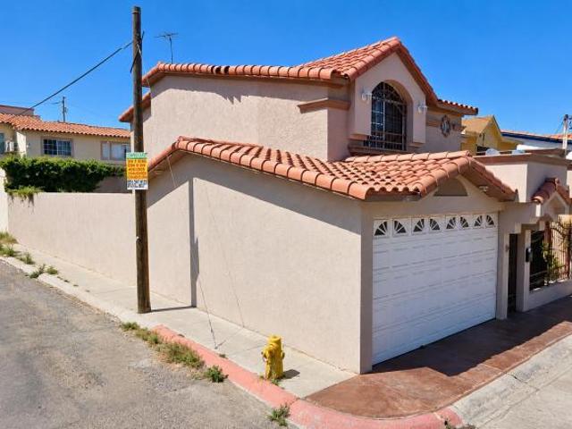 VENTA DE CASA EN LA COLONIA ALTABRISA EN TIJUANA EN BAJA CALIFORNIA