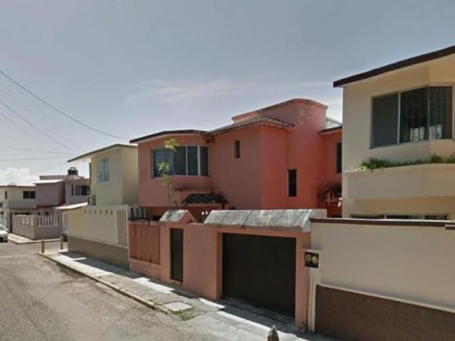 VENTA DE CASA EN LA COLONIA FLORESTA, VERACURZ