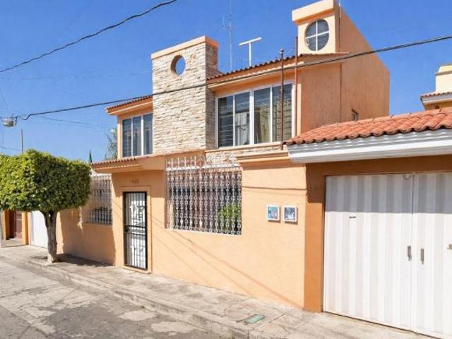 VENTA DE CASA EN LA COLONIA HOGAR DEL OBRERO EN ATLIXCO EN PUEBLA