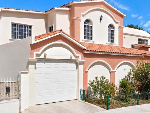 VENTA DE CASA EN LA COLONIA HIDALGO EN ENSENADA EN BAJA CALIFORNIA