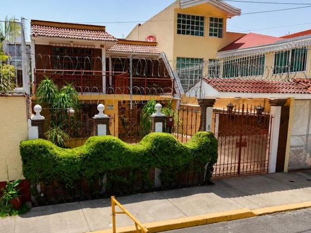 VENTA DE CASA EN LA COLONIA IMPI PICOS EN IZTACALCO EN LA CIUDAD DE MEXICO