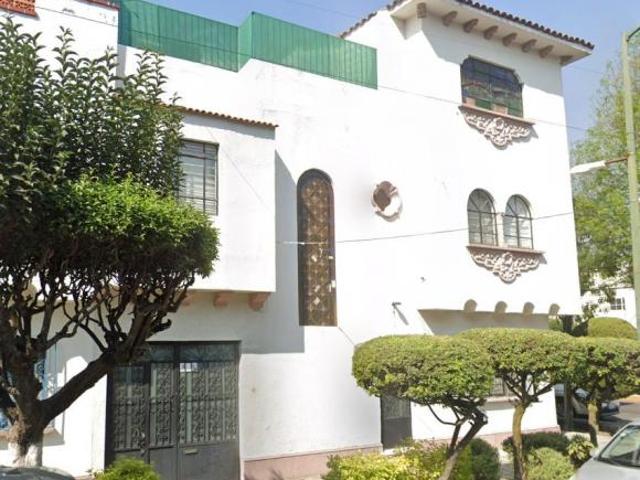 VENTA DE CASA EN LA COLONIA IZTACCIHUATL EN BENITO JUAREZ EN LA CIUDAD DE MEXICO