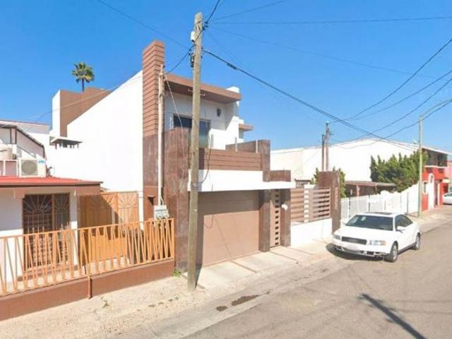 VENTA DE CASA EN LA COLONIA LOMAS HIPODROMO EN TIJUANA BAJA CALIFORNIA