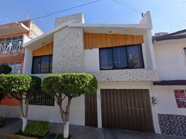 VENTA DE CASA EN LA COLONIA LA VILLADA CD. NEZAHUALCOYOTL