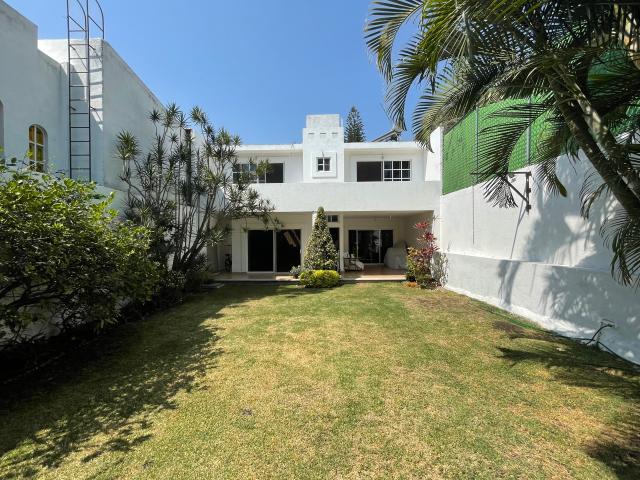 Venta de Casa en la Colonia Las Fincas, Jiutepec, Morelos. Clave 6138