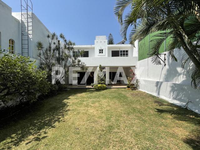 Venta de Casa en la Colonia Las Fincas, Jiutepec, Morelos. Clave 6138
