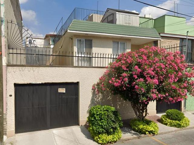 VENTA DE CASA EN LA COLONIA MILITAR MARTE EN IZTACALCO EN LA CIUDAD DE MEXICO