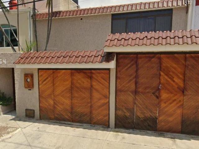 VENTA DE CASA EN LA COLONIA REAL VALLARTA ZAPOPAN JALISCO