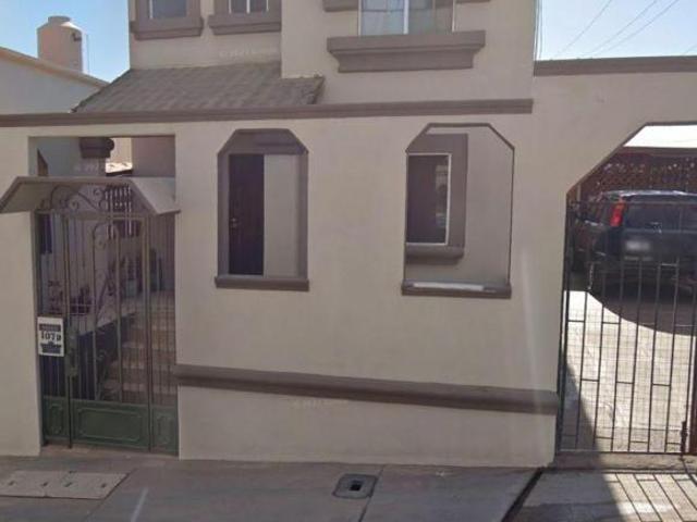 VENTA DE CASA EN LA COLONIA RESIDENCIAL DEL PRADO EN ENSENADA BAJA CALIFORNIA