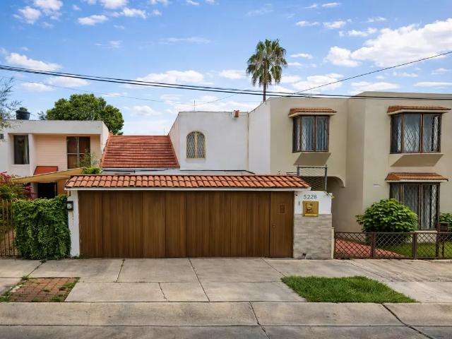 VENTA DE CASA EN LA ESTANCIA ZAPOPAN JALISCO