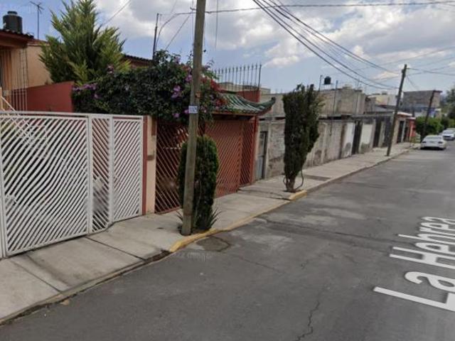 VENTA DE CASA EN LA HEBREA 165, MIGUEL HIDALGO, TLAHUAC, CDMX
