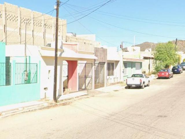 VENTA DE CASA EN LA PAZ, B.C.S COL PASEOS DEL SOL
