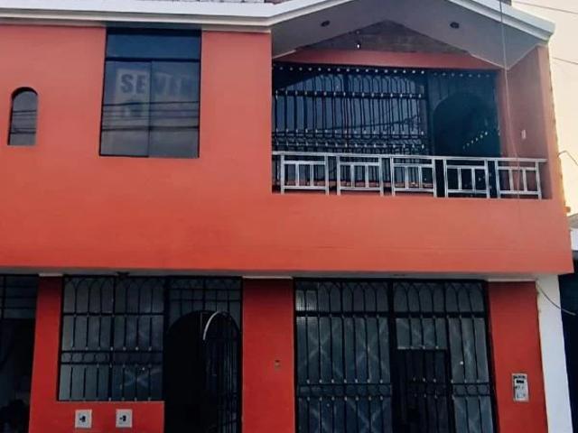 Venta de casa en la tinguia a una cuadra de av armando revoredo