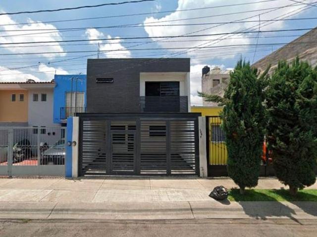 VENTA DE CASA EN LA UNIDAD HABITACIONAL LOS ARRYANES EN GUADALAJARA JALISCO