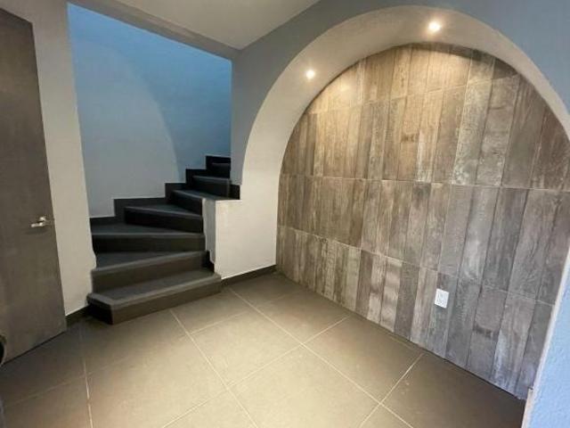 VENTA DE CASA EN LAGOS DEL CAMPESTRE ATRAS DE SAMS