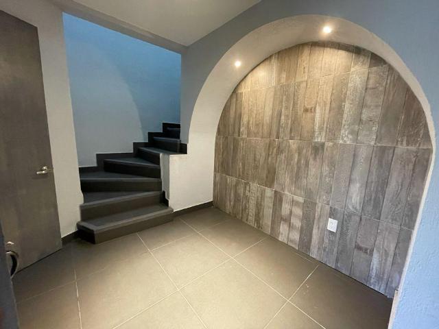 VENTA DE CASA EN LAGOS DEL CAMPESTRE ATRAS DE SAMS