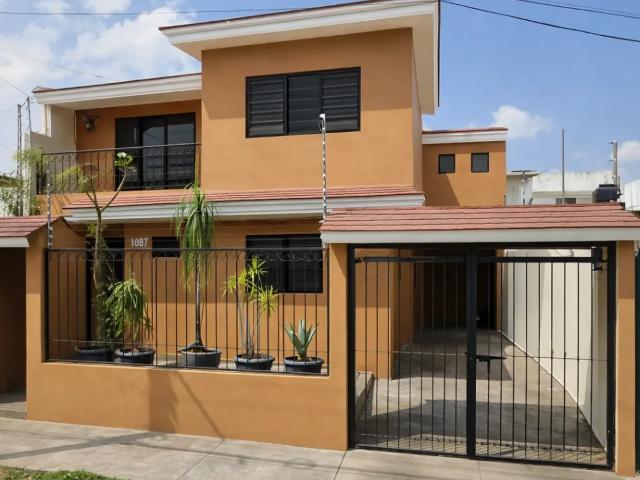 VENTA DE CASA EN LAS AGUILAS EN ZAPOPAN JALISCO