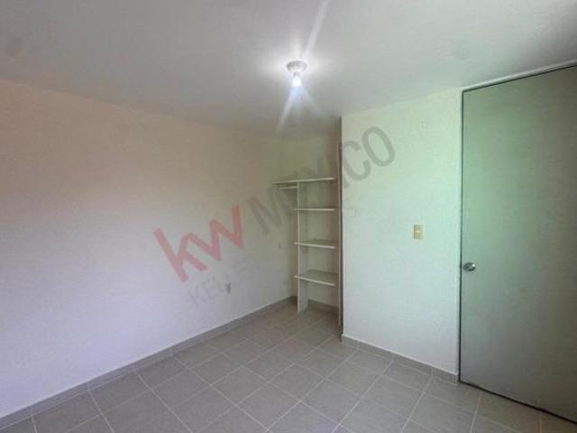 Venta de Casa en Las Palmas, Ixtapaluca en Esquina Para Ampliar