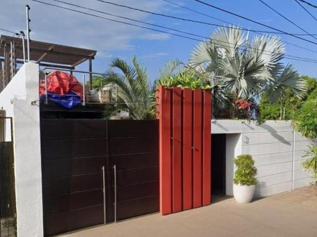 VENTA DE CASA EN LAZARO CARDENAS, MICHOACAN