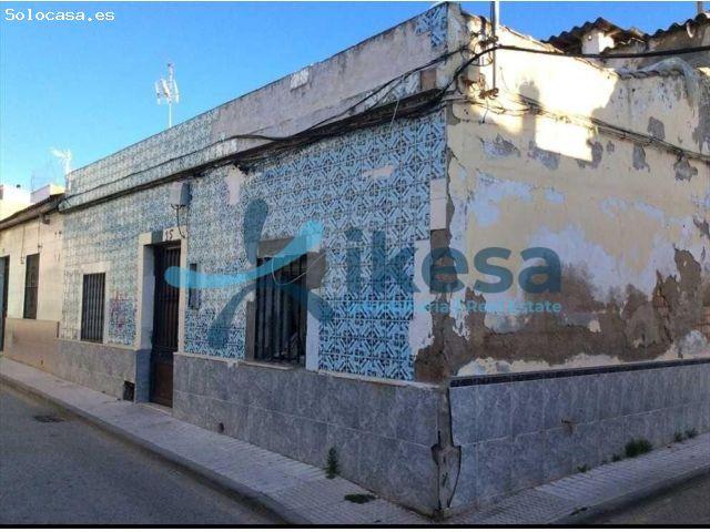 Venta de Casa en Linares, Jaén. Activo inmobiliario Sin Posesión. No se puede Visitar