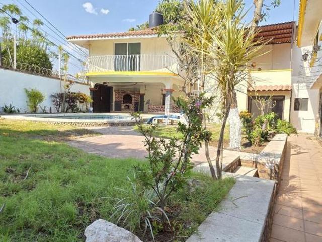 Venta de casa en Lomas de Atzingo, Cuernavaca, Morelos…Clave 6157