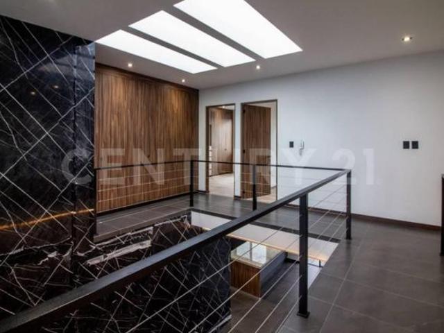 Venta de Casa en Lomas de Angelopolis, Parque Foresta, San Andres Cholula