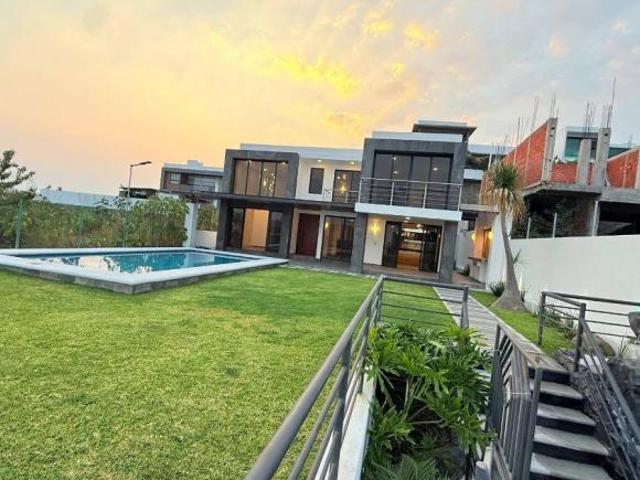 VENTA DE CASA EN LOMAS DE COCOYOC