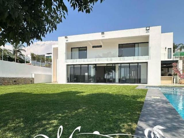 VENTA DE CASA EN LOMAS DE COCOYOC
