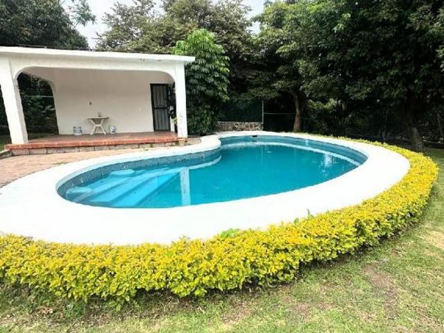 VENTA DE CASA EN LOMAS DE COCOYOC