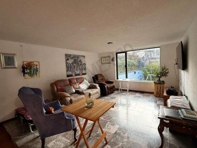 Venta de Casa en Lomas de la Herradura con 4 Recámaras y Salón de Juegos
