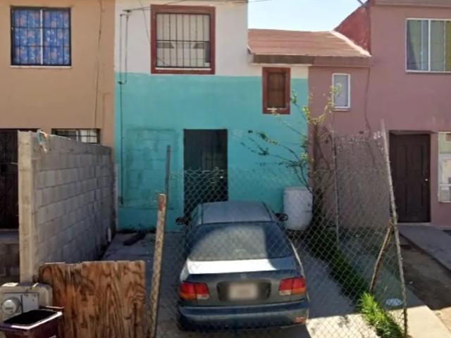 Venta de casa en Lomas de la Presa, Ensenada, Baja California
